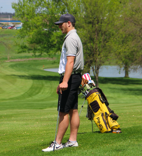 Boys' Golf Starts Practice