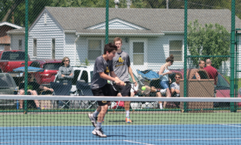 Trojan Tennis Places Second at H-10 Tournament