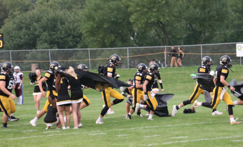 2-0 Trojans to Take on 1-Win Monarchs