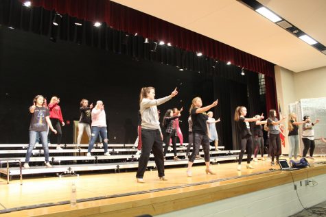 Show Choir Takes the Stage