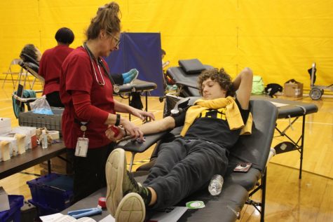 NEWS BRIEF — AHS Blood Drive