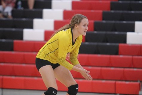 Volleyball Girls Get Swept at Creston