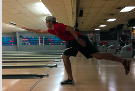 NEWS BRIEF — Football Team Celebrates Last Team Night
