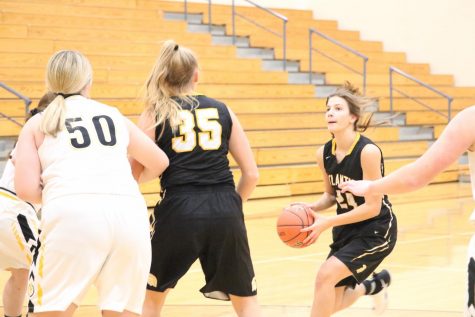 Trojan Girls Hold Scrimmage Against ACGC