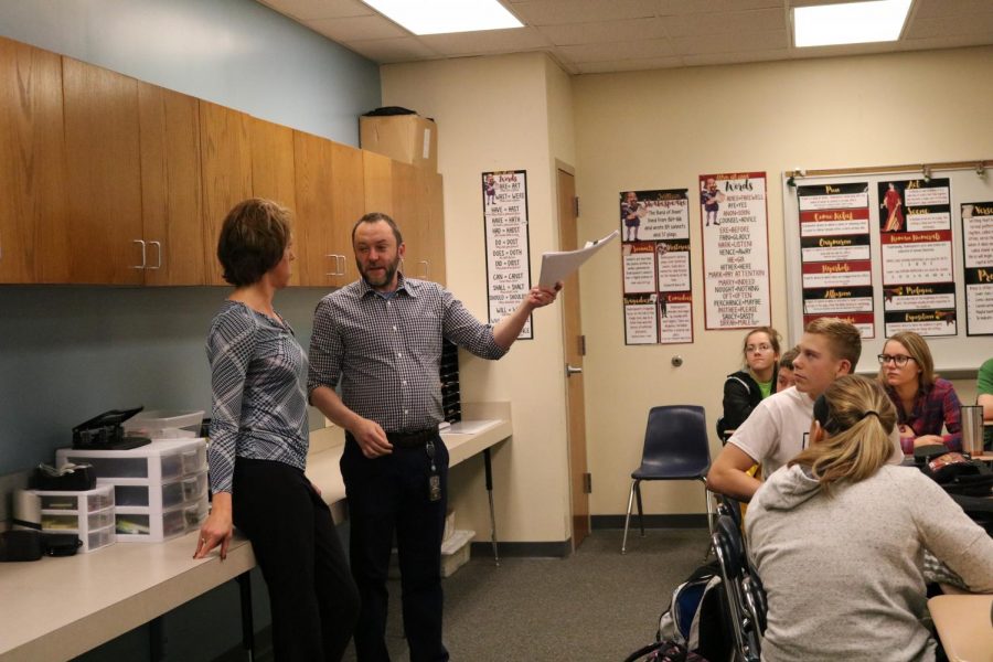 PLEASE EXPLAIN - English teacher Randall Simpson and Hy-Vee manager Stephanie Dagel instruct a sophomore English class about the logistics for jobs and interviews. The best interviewee from each class will be awarded a 50 dollar gift card.