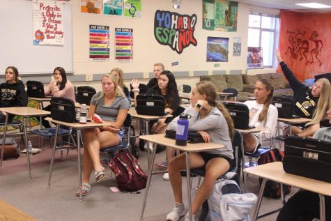 A mix of upperclassmen and underclassmen, the students in the new leadership class talk about their