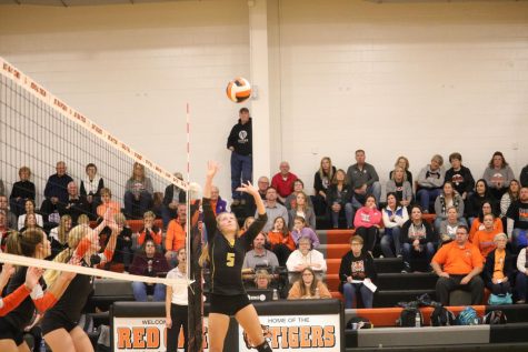 Volleyball Season Ends in Red Oak