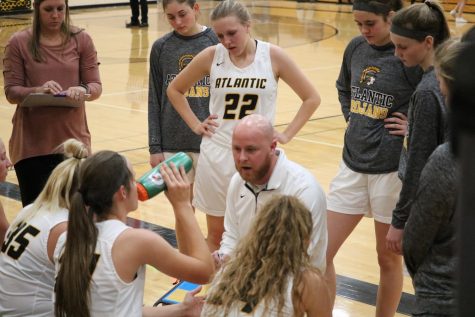 Trojans Crush Cardinals