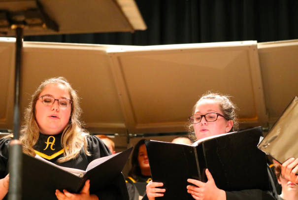 Seniors McKayla Weppler and Ana Muell perform at the Fall Debut Concert. Muell will be one of the students attending the festival later this month.