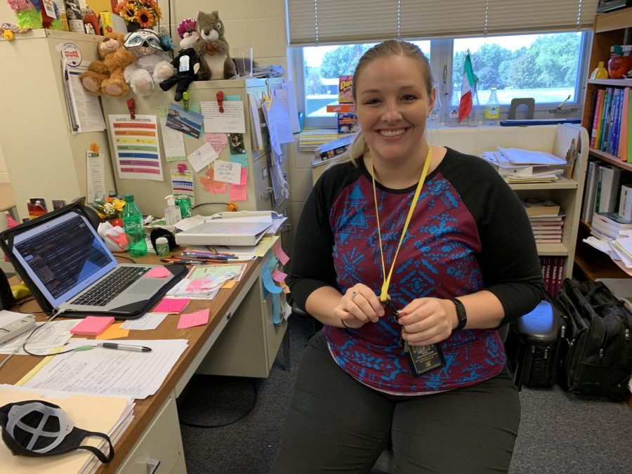 Spanish teacher Trisha Niceswanger fidgets with the keys around her neck. She said she takes them off if her fidgets get too loud.