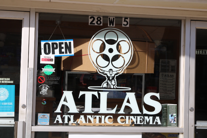 ATLAS+Atlantic+Cinema+is+the+lone+movie+theater+in+Atlantic.+The+venue+is+selling+popcorn+to+raise+funds+to+stay+afloat.