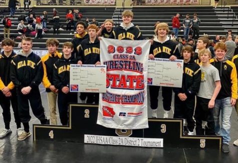 The Atlantic-Cam wrestling team celebrates their entry in the 2022 state duals! At