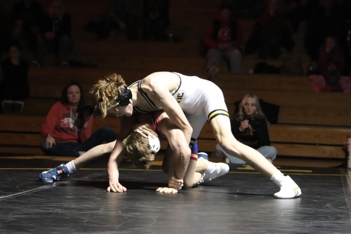 Collin Harris is back for his Junior Season wrestling at 113. 
