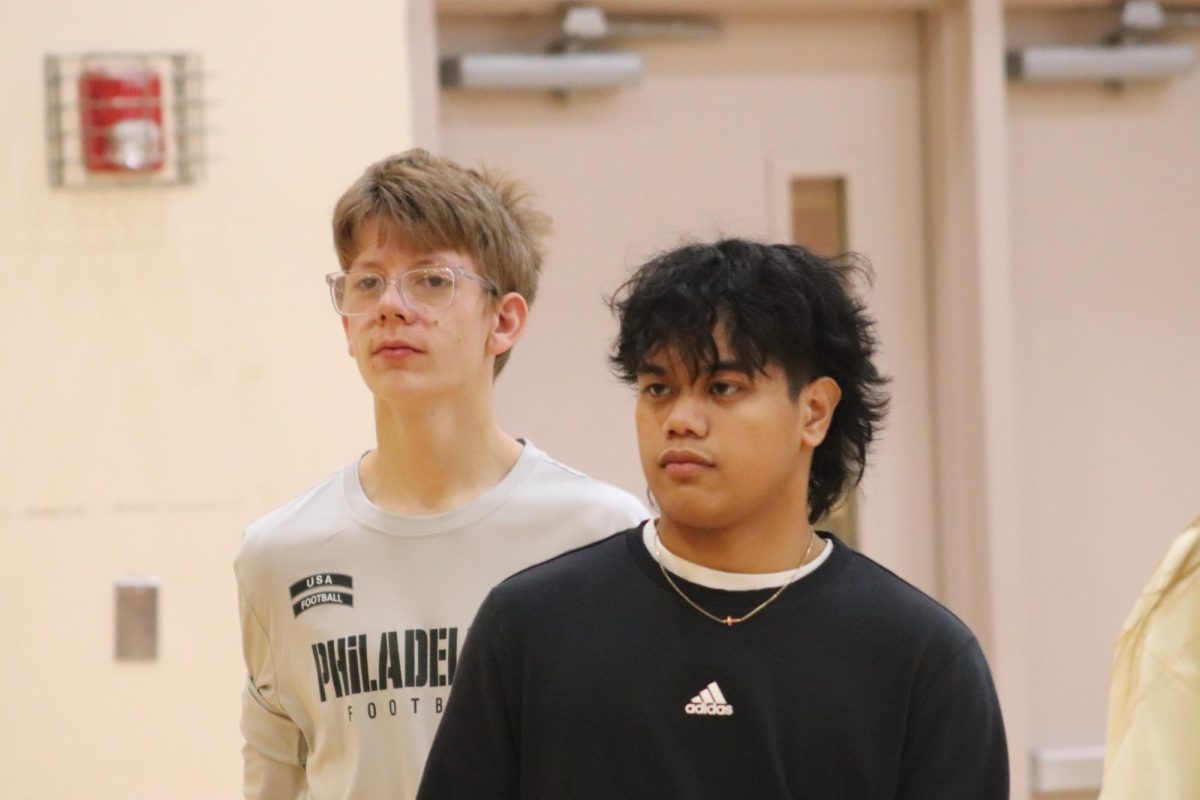 Sophomores Koen Juhl and AK Hartman listens to the instructions from the teacher. 